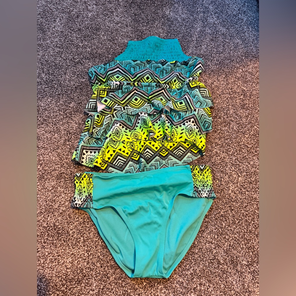 Girls two piece